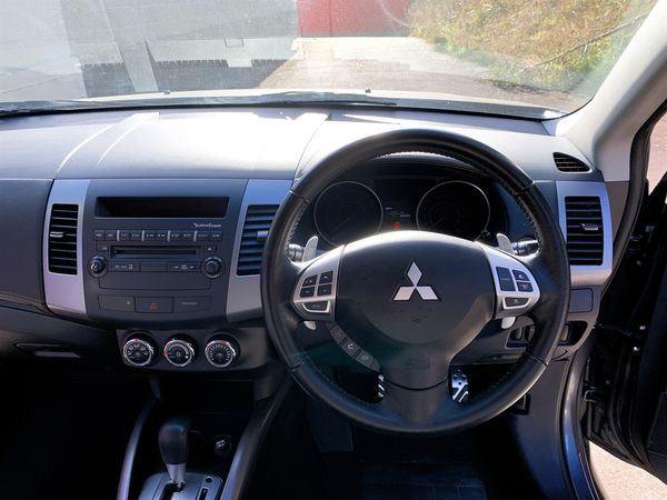2012 Mitsubishi Outlander 2.4 VRX Carousel 2
