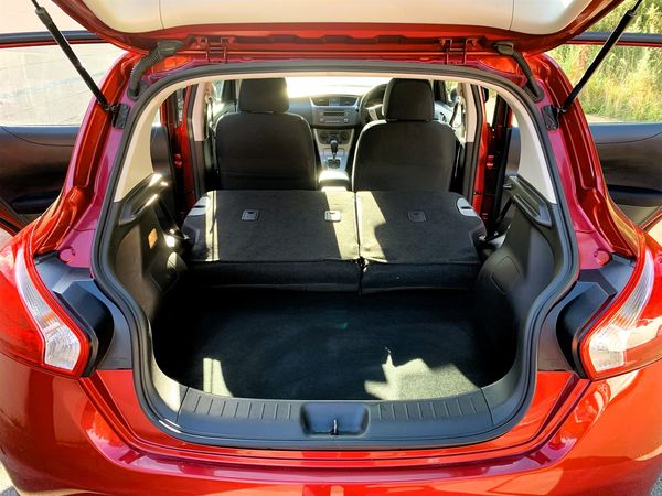 2016 Nissan Pulsar ST Carousel 2