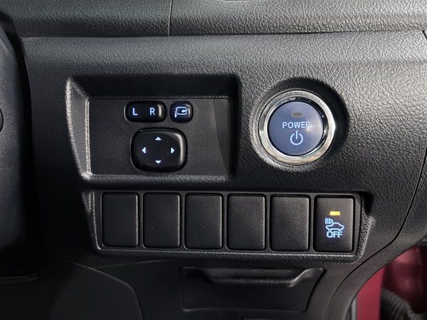 2013 Toyota Sai HYBRID,Low km,Black trim,Spare tyre Carousel 14