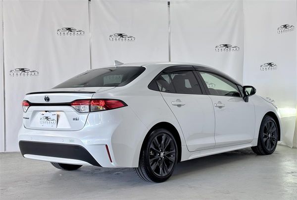 2023 Toyota Corolla 1.8 Hybrid WXB,Radar Cruise,BSM Carousel 5