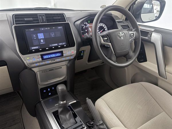 2021 Toyota Land Cruiser Prado 2.8 Diesel,4WD,5 seaters,Radar Cruise Carousel 15