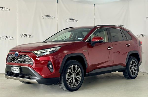 2023 Toyota RAV4 HYBRID 4WD,Vented/heated Leather Carousel 2