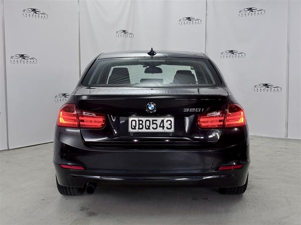 2012 BMW 320i Apple Carplay,Eletric seats,2.0P TURBO Carousel 4