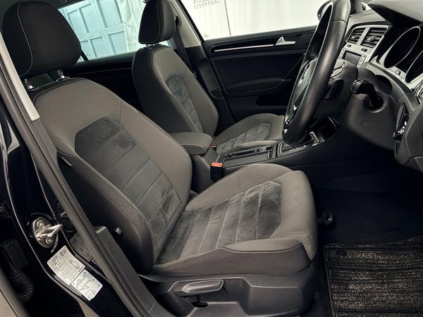 2017 Volkswagen Golf 1.4 TSI Highline,Blind spot,Carplay Carousel 12
