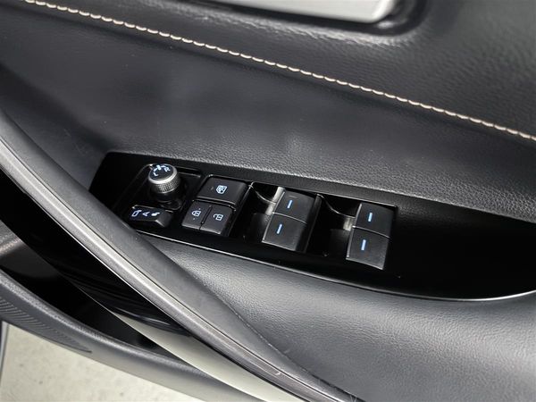 2020 Toyota Corolla 1.8 Touring Hybrid WXB,2 Keys Carousel 13