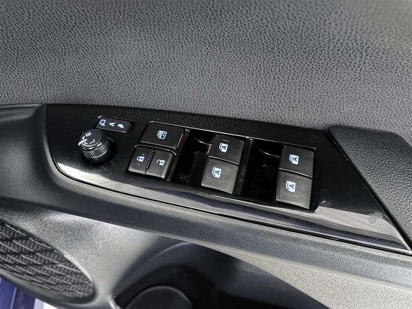 2015 Toyota Prius 1.8S Reverse Camera,Radar cruise Carousel 13