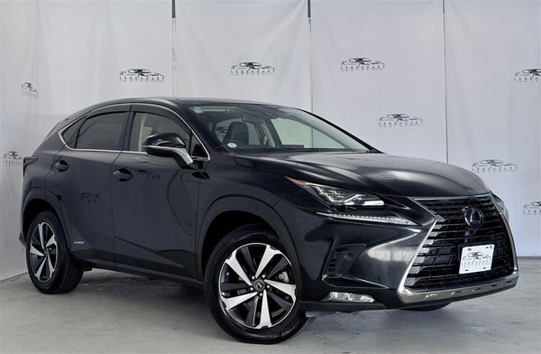 2019 Lexus NX 300h 4WD,SunRoof,Version L,Vented seats