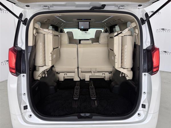2019 Toyota Alphard Hybrid,4WD,BSM,360 Camera,JBL Sounds Carousel 7