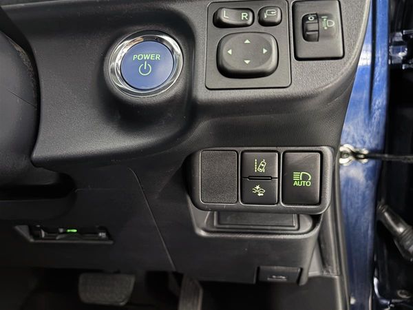 2019 Toyota Aqua 1.5 S style HYBRID low k,Push start Carousel 14