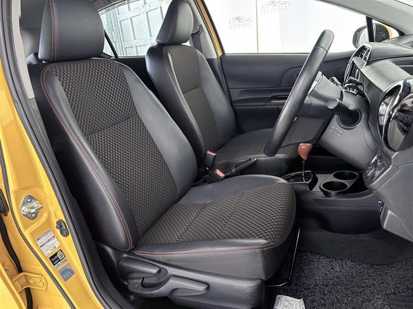 2015 Toyota Aqua X-URBAN , PUSH START,ALLOYS Carousel 12