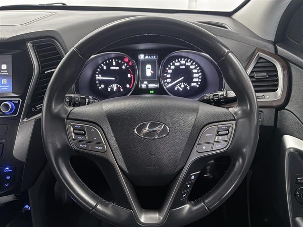 2018 Hyundai Santa Fe DM 2.2D 7seaters,Carplay,4WD Carousel 12