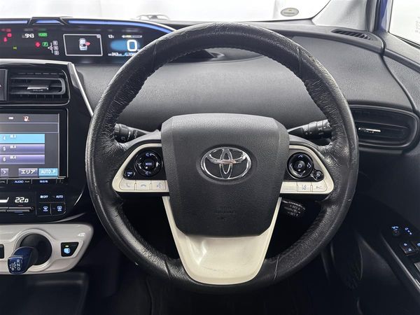 2015 Toyota Prius 1.8S Reverse Camera,Radar cruise Carousel 11