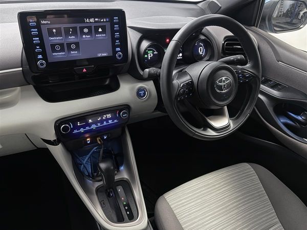 2020 Toyota Yaris 1.5 HYBRID Z,360 Camera,Low km Carousel 15