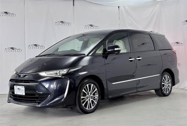 2016 Toyota Estima Aeras Premium,35352KM,Service history Carousel 2