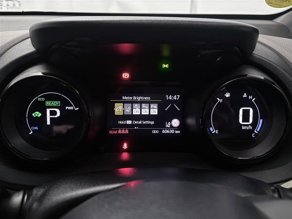 2020 Toyota Yaris 1.5 HYBRID Z,360 Camera,Low km Carousel 14