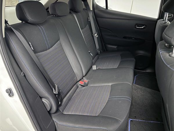 2020 Nissan Leaf 360 camera,SOH 84.90%,CARPLAY Carousel 8