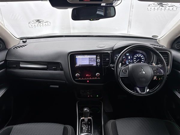 2020 Mitsubishi Outlander 4WD,360 camera,7 Seaters,33824 KM Carousel 10