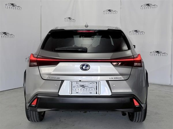 2019 Lexus UX 250h Radar cruise,Eletric Boot,Reverse Camera Carousel 4