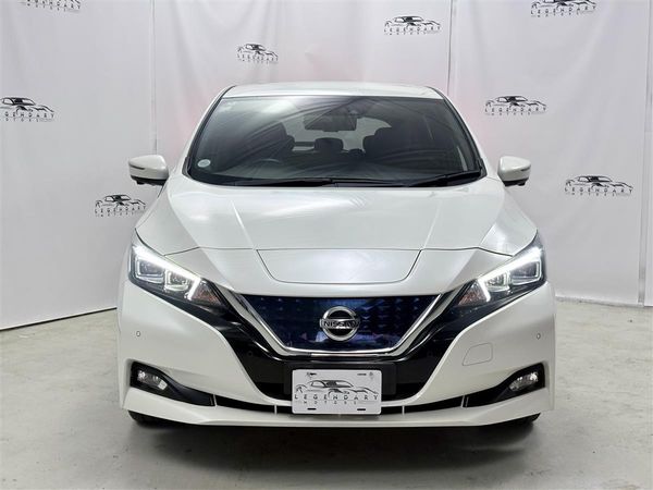 2020 Nissan Leaf 360 camera,SOH 84.90%,CARPLAY Carousel 1