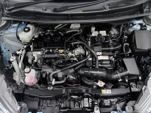 2020 Toyota Yaris 1.5 HYBRID Z,360 Camera,Low km Carousel 19