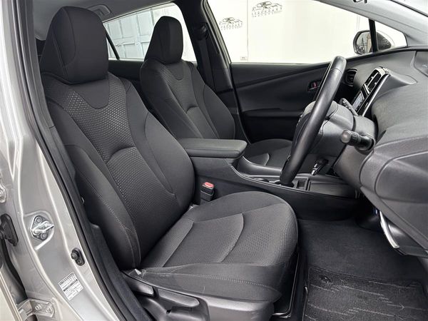 2021 Toyota Prius 1.8 S,Radar Cruise,Reverse Camera Carousel 12