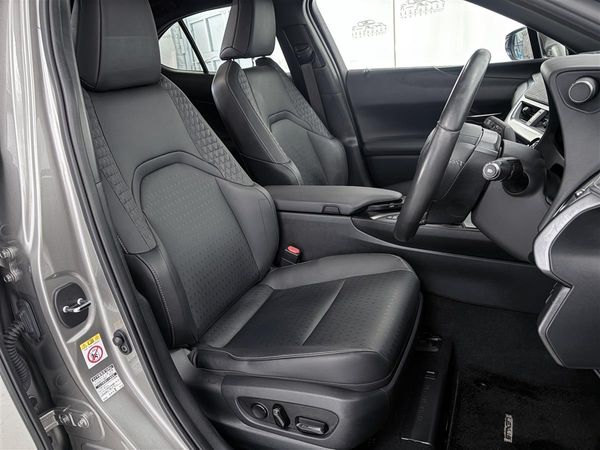 2019 Lexus UX 250h Radar cruise,Eletric Boot,Reverse Camera Carousel 12
