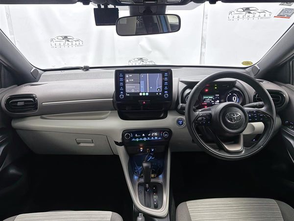 2020 Toyota Yaris 1.5 HYBRID Z,360 Camera,Low km Carousel 9