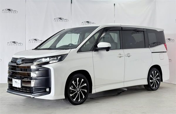 2023 Toyota Noah S-Z HYBRID Heated Seats,Radar Cruise Carousel 2