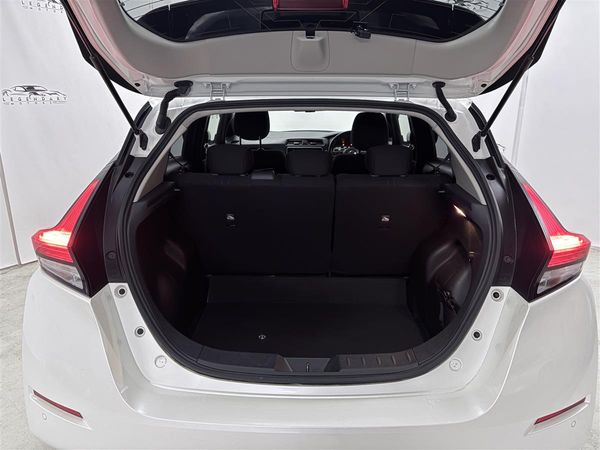 2020 Nissan Leaf 360 camera,SOH 84.90%,CARPLAY Carousel 7