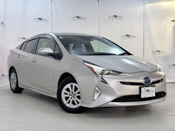 2017 Toyota Prius 4WD,S SAFETY PLUS,Service history
