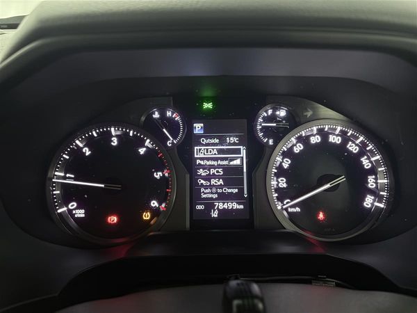 2021 Toyota Land Cruiser Prado 2.8 Diesel,4WD,5 seaters,Radar Cruise Carousel 17