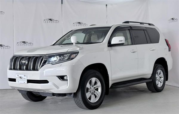 2021 Toyota Land Cruiser Prado 2.8 Diesel,4WD,5 seaters,Radar Cruise Carousel 2