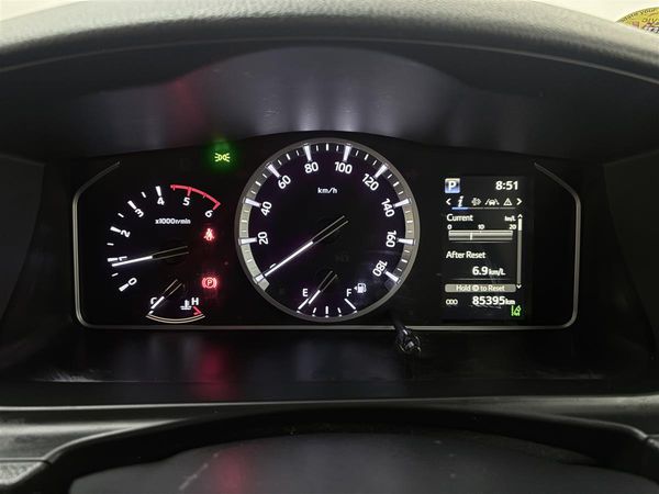 2021 Toyota Hiace GL 2.8 diesel, 6 SEATERS,Service history Carousel 12