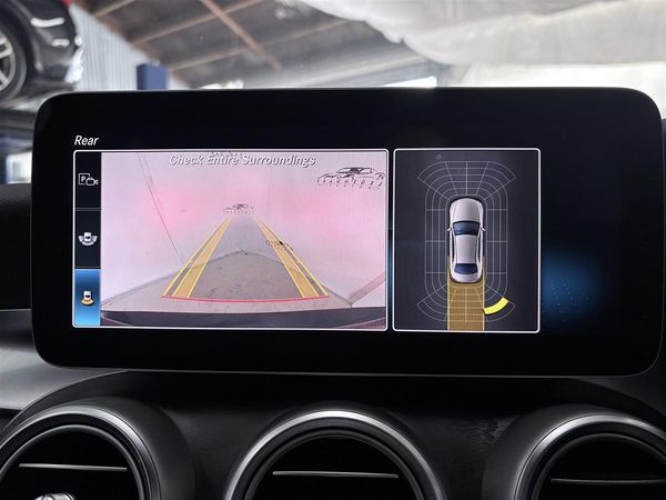 2018 Mercedes-Benz C 200 Hybrid,AMG LINE,Reverse Camera Carousel 16