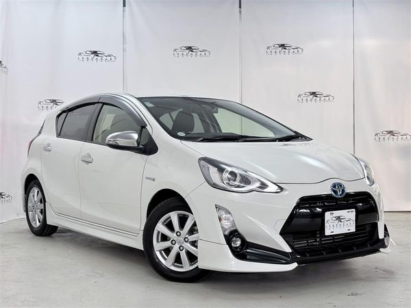 2016 Toyota Aqua S STYLE,Reverse Camera,Push start