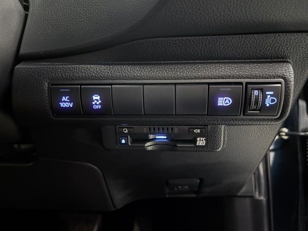 2020 Toyota Corolla SPORT 1.8G HYBRID Premium Leather Carousel 14