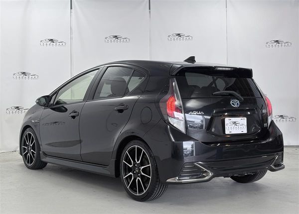 2015 Toyota Aqua G'S GS,NEW TYRES,HALF LEATHER Carousel 3