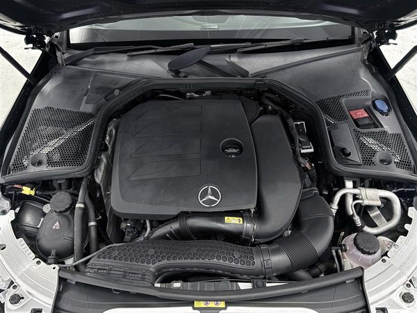2018 Mercedes-Benz C 200 Hybrid,AMG LINE,Reverse Camera Carousel 19