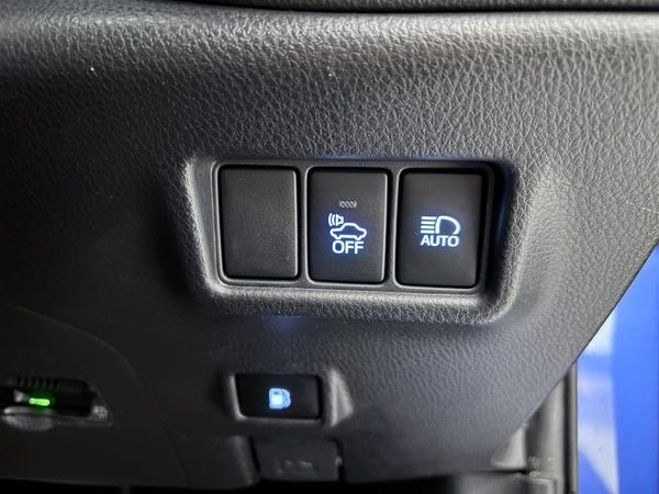 2019 Toyota C-HR 1.8 HYBRID ,56582 km, Push Start Carousel 13
