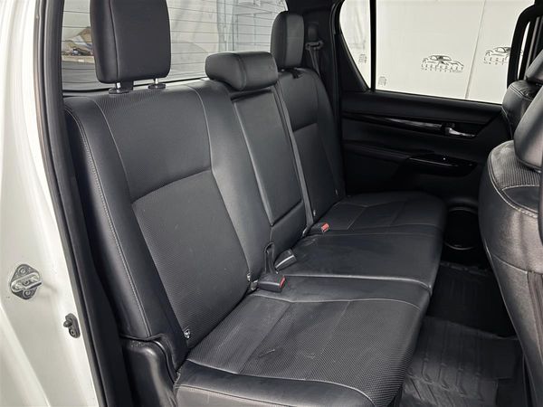 2019 Toyota Hilux SR5 Cruiser,2WD,NZ NEW,tow bar Carousel 9