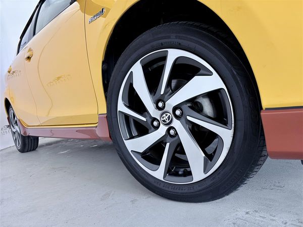 2015 Toyota Aqua X-URBAN , PUSH START,ALLOYS Carousel 6