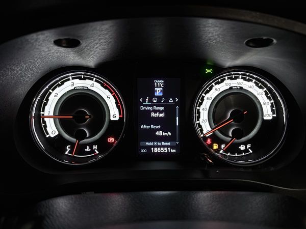 2019 Toyota Hilux SR5 Cruiser,2WD,NZ NEW,tow bar Carousel 15
