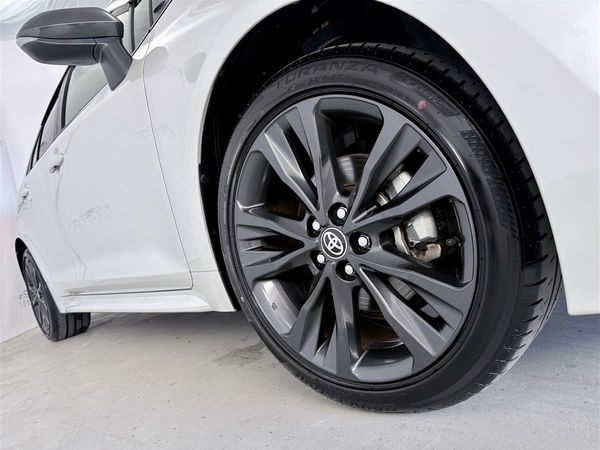 2023 Toyota Corolla 1.8 Hybrid WXB,Radar Cruise,BSM Carousel 6