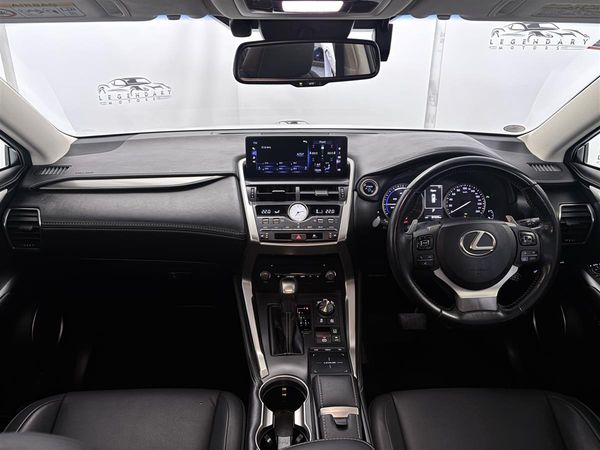 2018 Lexus NX 300h Black leather,Eletric boot,3 EYE LED Carousel 10