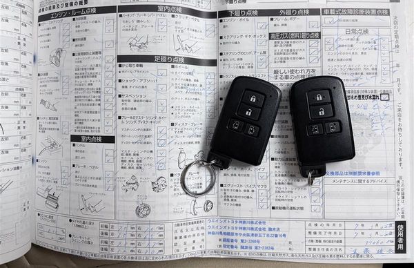 2016 Toyota Alphard HYBRID 4WD, 2.5,Low 34904 KM Carousel 19