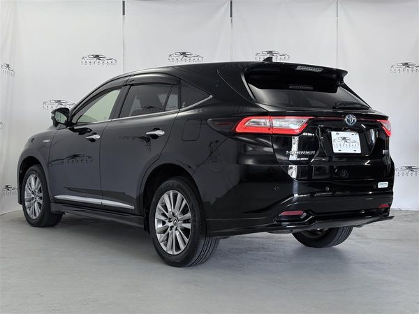 2017 Toyota Harrier PREMIUM HYBRID 4WD,Full bodykit Carousel 3