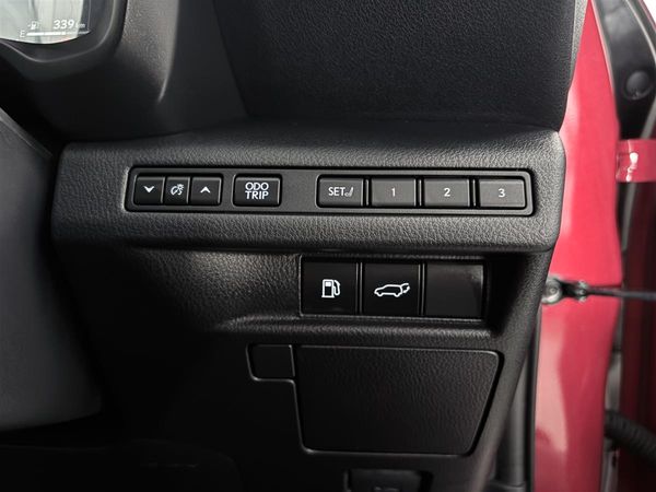 2025 Lexus LBX RELAX AWD HYBRID,Eletric boot Carousel 13