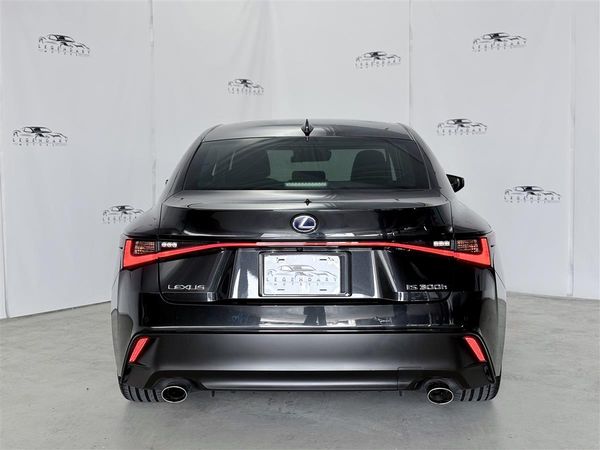 2021 Lexus IS 300h Limited,Hybrid,Carplay,360 Camera Carousel 4