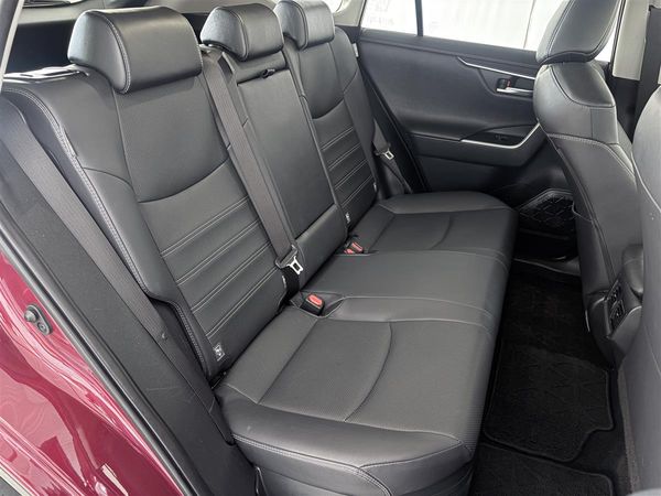2023 Toyota RAV4 HYBRID 4WD,Vented/heated Leather Carousel 9