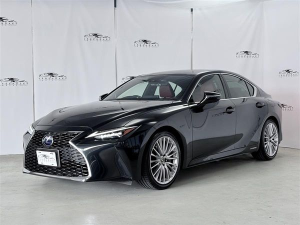 2021 Lexus IS 300h Limited,Hybrid,Carplay,360 Camera Carousel 2